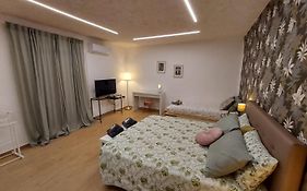 Dn Holiday House